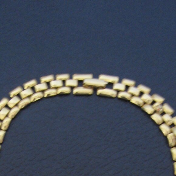 Necklace & Earrings Set - Picture 4 of 4